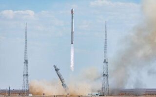 一箭10星！朱雀二號改進型遙七運載火箭發射成功