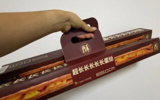 60釐米“超長蛋撻”刷屏，單根熱量破千大卡，醫生提醒：慢性胃病、高血脂等人群慎食