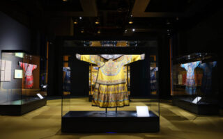 The collection of embroidery from the Forbidden City is “returning to the palace” for a limited time. What other must-see exhibits are there?