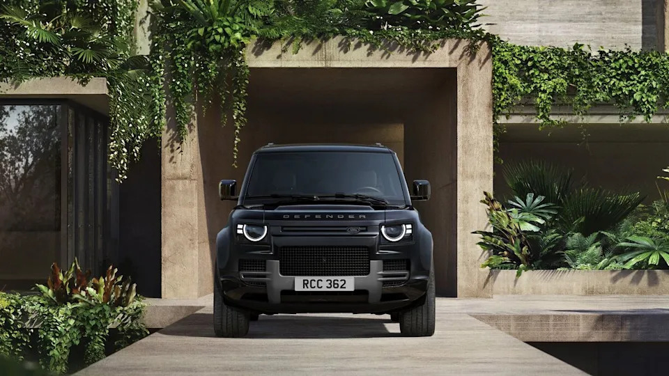 rumor claims land rover exploring defender pickup built by stellantis