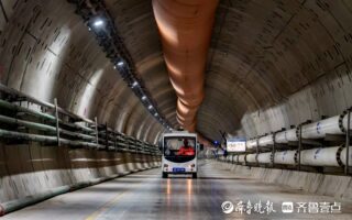 世界最長海底公路—