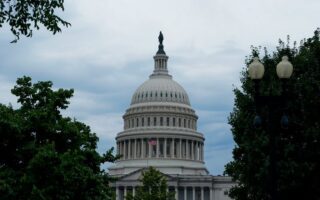 Senate blocks bill restricting stock trading by members of Congress