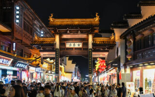 晶採觀察丨從“看景”到“入景” 解鎖國慶文旅消費新趨勢
