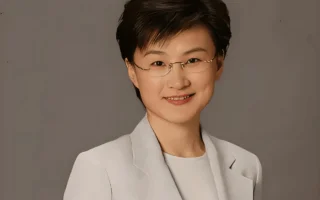 The latest situation of 55-year-old CCTV host Dong Qian is exposed! Married to Wang Shilin and gave birth to a son. Now the marriage is very happy.