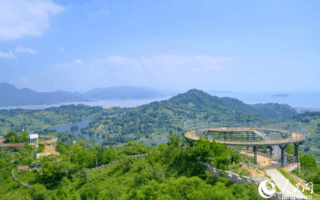 行進中國
